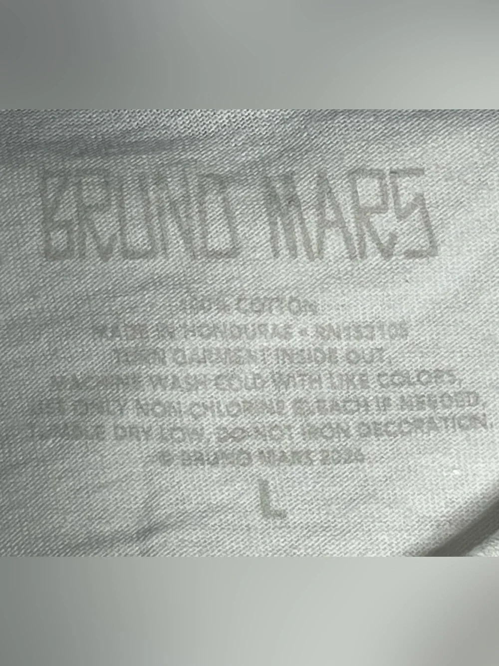 Women’s Sz L Bruno Mars Day Parade T shirt - Picture 6 of 6